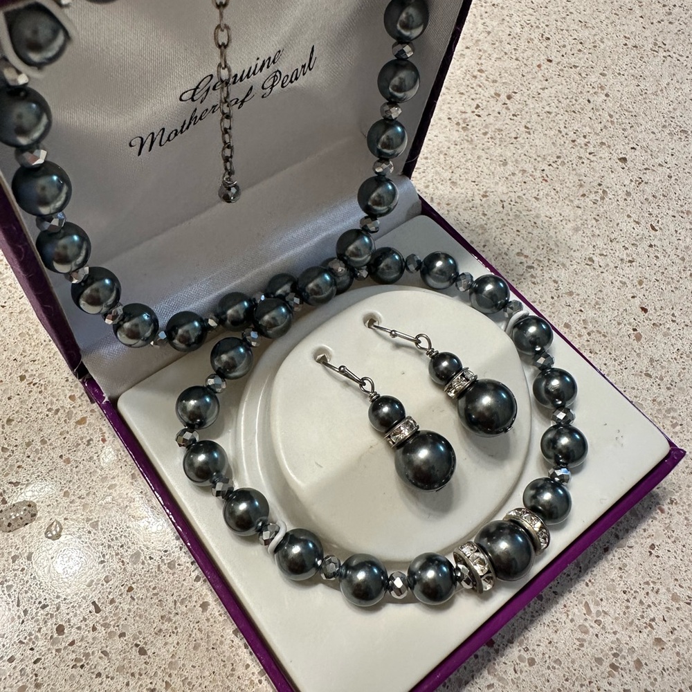 Mother of Pearl Silver Jewelry Set